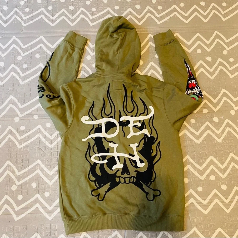 Vintage Retro Ed hardy graphic skull hoodie sweater medium